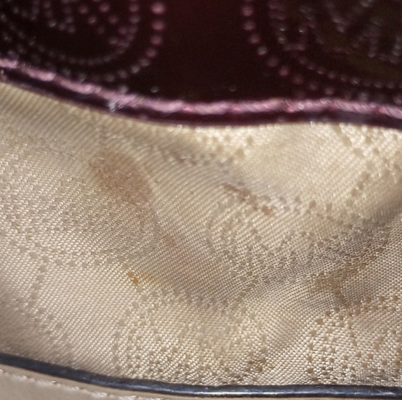 Michael Kors Jet Set Tote - Picture 7 of 10